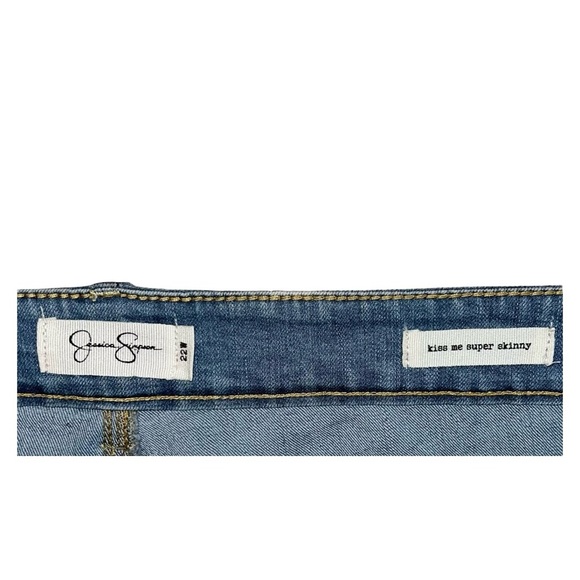 Jessica Simpson Jeans Women’s 22W Blue Floral Kiss Me Super Skinny Floral 41x29 - Picture 4 of 6